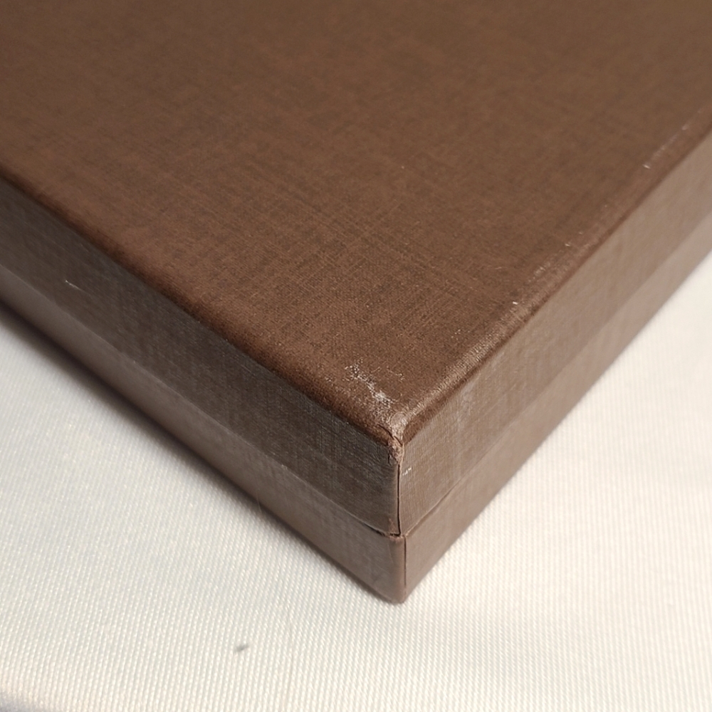 Louis Vuitton Large Gift Box - Picture 8 of 8